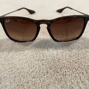 RayBan unisex sunglasses